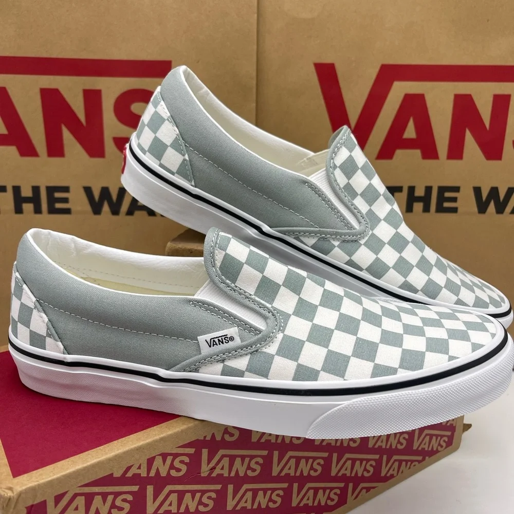 Vans Men’ Classic Slip-On
Color Theory Checkerboar Pure Grey
VN000D5PEPO Sneaker - Picture 10 of 16